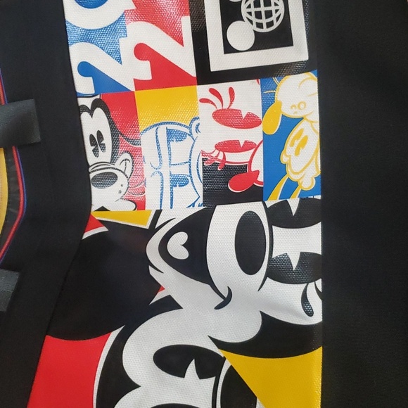 Disney World Parks 2021 Limited Release Mickey & Friends Tote Bag - Picture 3 of 6